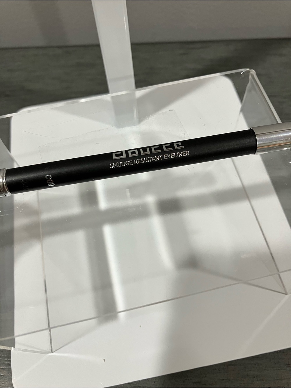 Doucce Smudge Resistant Eyeliner in Black